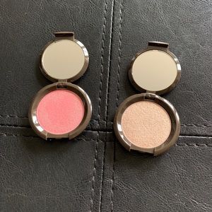 2 Becca Shimmering Skin Perfector